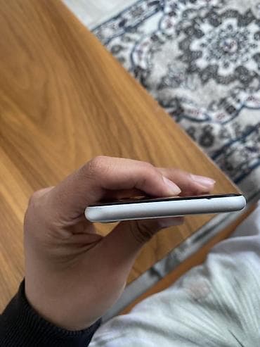 iphone 11 aksesuar: IPhone SE 2020, 128 GB, Ağ, Barmaq izi — 5