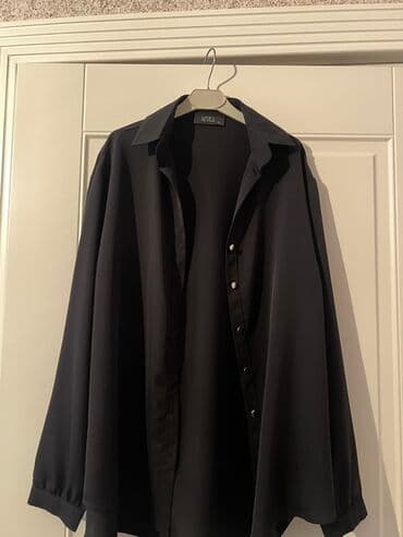 kletkali koynekler: Qara saroçka xanımlar üçün 1 dəfə geyinilib Ölçü :44 Qiymət :20 manat — 1