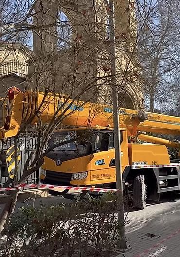mini kran: 25 tonluq kran Aylıq və günlük icarəyə verilir. Kranın və operatorun — 5