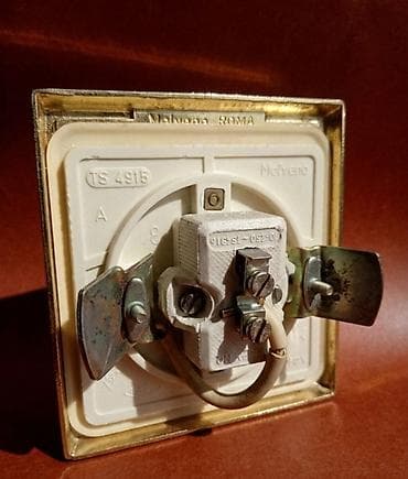 pnevmatik acar: Vintaj işıq açarı və TV rozetkası (Art-deko) 80-ci / 90-cı illərin — 6