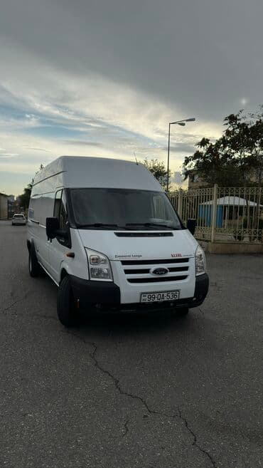 Ford Transit: 2.4 l | 2010 il 188000 km Van body type