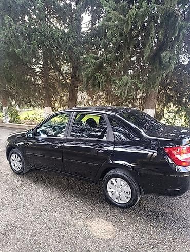 vaz 210: VAZ (LADA) Granta: 1.6 l | 2021 il 115000 km Sedan — 3