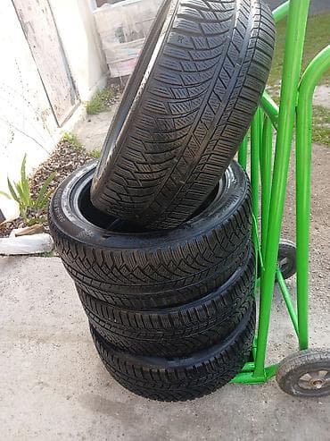 Водный транспорт: Шина Kumho 245 / 45 / R 18 — 6