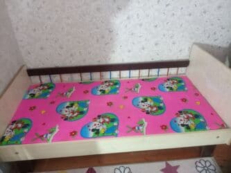 yastıq üzü: Oğlan və qız üçün, İşlənmiş, Çarpayı, Bazasız, Matras ilə, Siyirməsiz — 2