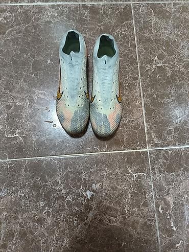 Butslar Nike, Ölçü: 39, İşlənmiş