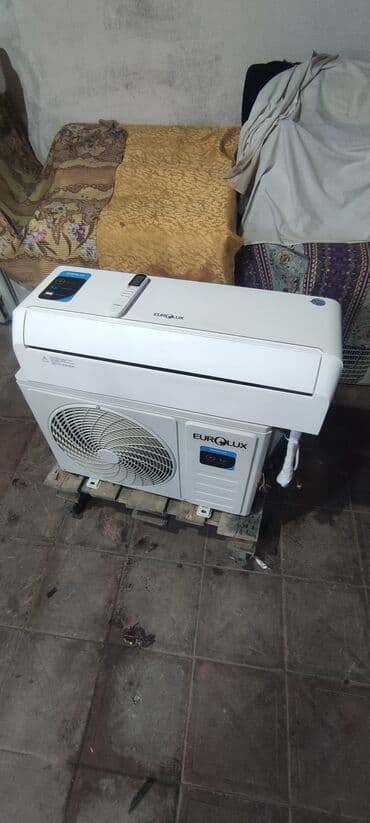 islenmis kondisioner aliram: Kondisioner Eurolux, İşlənmiş, 40-45 kv. m, Split sistem, Kredit yoxdur, Ödənişli quraşdırma — 2