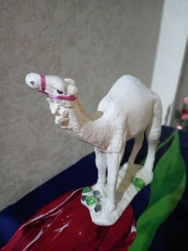 masa üsdü: Fiqur, Gips, rəng - Ağ — 2