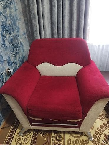 stol ve stul: Vhatsappla elaqe saxlayın Qırmızı-bej yumşaq mebel dəsti - Tərkib: 1 — 5