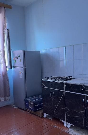 Mənzillər: 4 otaqlı mənzil – geniş və işıqlı - Mətbəx: qaz plitəsi olan mərmər — 1