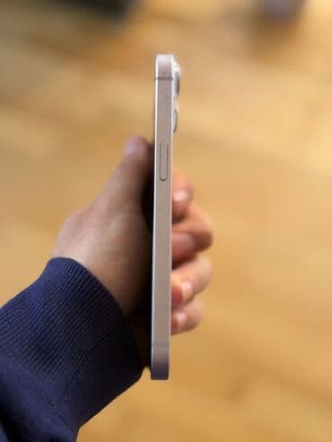 Redmi: IPhone 14, Deep Purple, Qırıq — 4