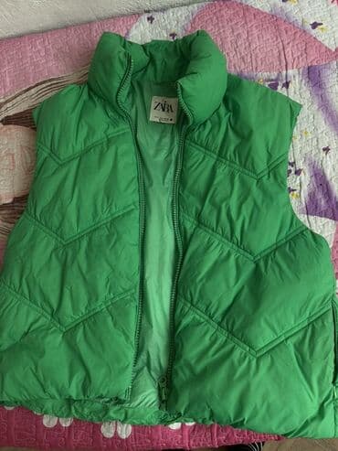 sort: Qadın geyimləri dəsti 1) ZARA şişme jilet - Rəng: parlaq yaşıl - — 1