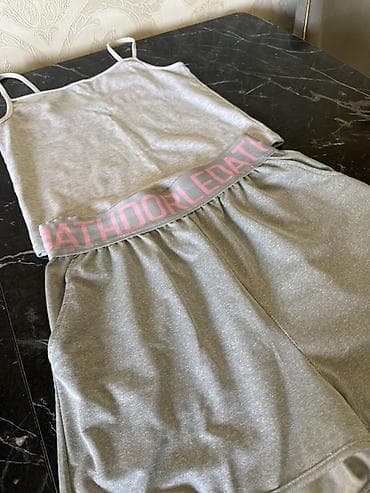 klassik geyim: Dəst 8 azn — 2