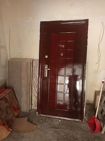 qapi demir qapi seyf qapi: Seyf qapı – 210×95 smSeyf qapi 210/95sm 220azn Xetai m 0996 leli — 1