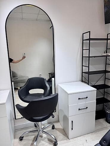 Gözəllik salonu üçün iş stansiyası dəsti - Böyük, tağ formalı divar