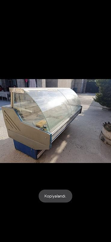 Soyuducu vitrin satılır 550 m. Problemsiz,işləkdir. Un.Qobu. Ziya.55