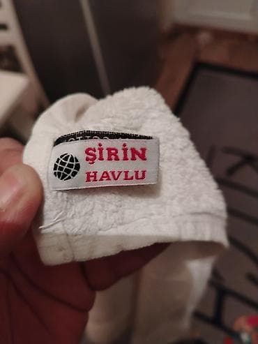 sade guzgu: Rəng - Ağ Dəsmal — 3