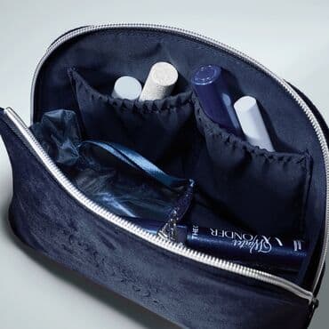 səyahət çantası: Yeni — 1