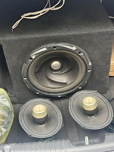 Kenwood avtomobil akustik dəsti Tərkib: - 1 ədəd Kenwood sabvufer