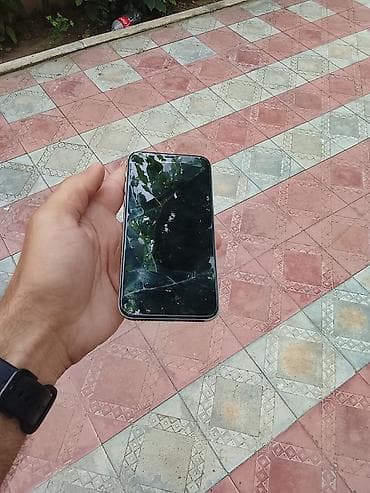 saxta iphone: IPhone X, 64 GB, Gümüşü — 2