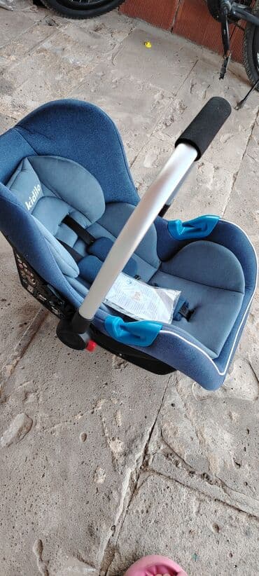 автокресла maxi cosi tobi: Çox az işlenib. Hec bir defekt yoxdu. Yeniden secilmir.ikisi bir yerde — 5