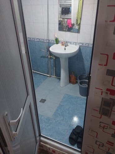 qus bazari: Divan — 8