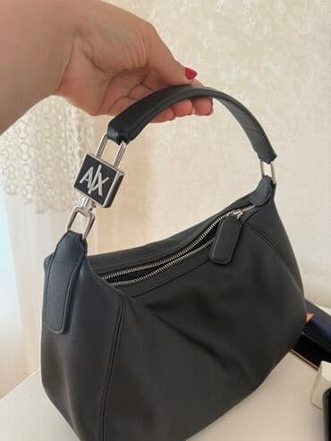 Çiyin çantası, Armani Exchange lalafo.az -da Çiyin çantası, Armani Exchange
