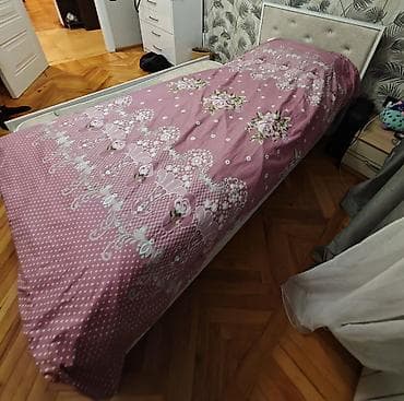 Üstündə dolabda hediyye gelir sekili üçün Əlaqə saxlayin lalafo.az -da Üstündə dolabda hediyye gelir sekili üçün Əlaqə saxlayin