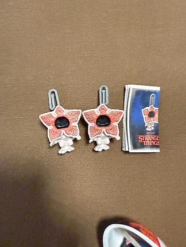 Digər ofis ləvazimatları: Stranger Things temalı Demogorgon kitab nişanları - Dəst: 2 ədəd eyni — 1