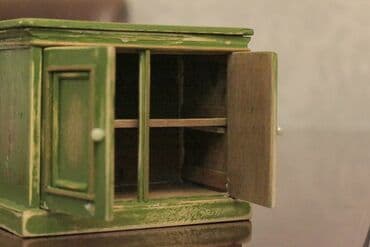 Musiqi alətləri: Miniatur skaf modeli — 4