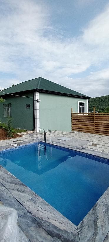 ecemi kiraye evler 2025: Dağ mənzərəli həyət evi – şəxsi hovuzlu - İki mərtəbəli, yaşıllıqla — 2