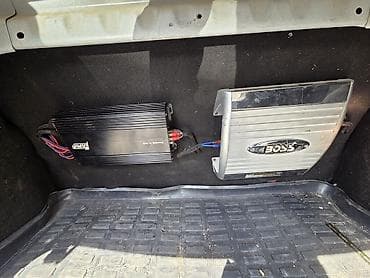 tv 102 ekran: Avtomobil üçün tam audio sistemi Komplekt: - Arxa rəfdə quraşdırılmış — 2