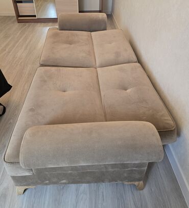 Di̇van-kravat, İşlənmiş, Açılan, Vеlur parça, Çatdırılma yoxdur