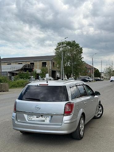 16lıq disk: Opel Astra: 1.3 l | 2010 il 348000 km Universal — 3