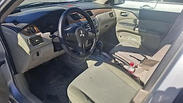 masin satisi: Mitsubishi Lancer: 1.6 l | 2006 il 466000 km Sedan — 10