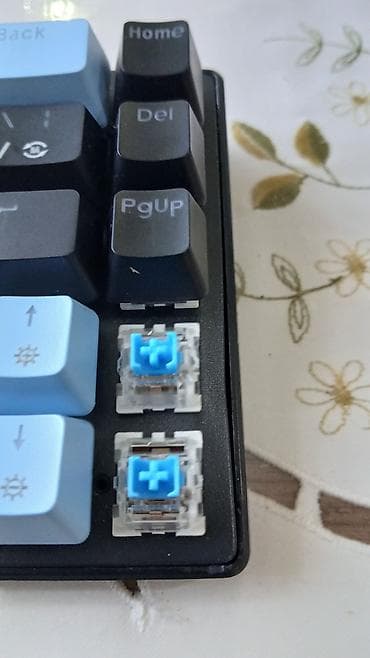 asus laptop: Məhsul: Mexaniki klaviatura - Switch: Blue switch (klik səsli — 2