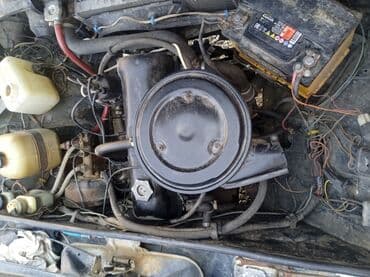 ваза стеклянная прозрачная высокая без узора: VAZ (LADA) 2106: 1.6 l | 2001 il — 3