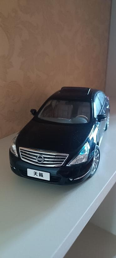 Ovçuluq və balıqçılıq: Nissan teana 1:18 В отличном состоянии Редкая модель Материал метал — 2