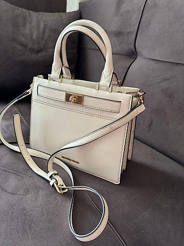 сумка оригинал: Сумка оригинал Michael Kors Кожа Б/у В очень хорошем состоянии Цвет — 3