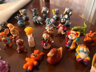 теннисный стол: Müxtəlif kolleksiya fiqurları dəsti - Təxminən 35+ ədəd kiçik — 6