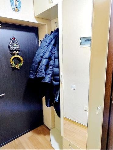 pilastik qapi: Satılır: Yumşaq mebel dəsti və qonaq otağı üçün aksesuarlar komplekti — 10