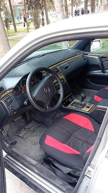 disk teker r18: Mercedes-Benz E-Class (W210) sedan - Kuzov: gümüşü rəng, 4 qapı, tam — 4