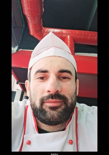 повар: Aşpaz Şaurma ustası. 6 ildən artıq təcrübə — 1