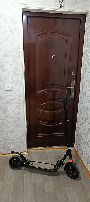 Şəhər scooteri – böyük təkərli, amortizatorlu(elektrikli deyil) - — 2