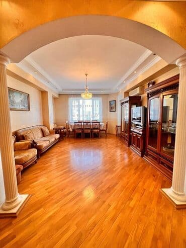 nərimanovda köhnə tikili evlər: Nərimanov Rayonu 17 mərtəbəli binanın 11 ci mərtəbəsində 3 otaqlı — 1