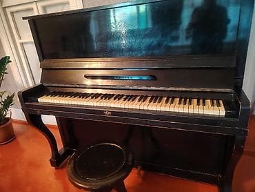 piano kuban: Pianino. Belarus. qara rengdedir. islekdir, sadece köklenmelidir — 1
