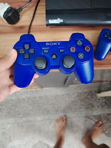 star 3: ​Şəxsi istifadədə olan PlayStation 3 (Super Slim modeli) satılır. 1 — 4