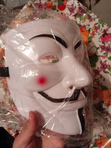 маски в баку: Guy Fawkes üslubunda plastik maska - Rəng: ağ korpus, qara bığ-saxqal — 1