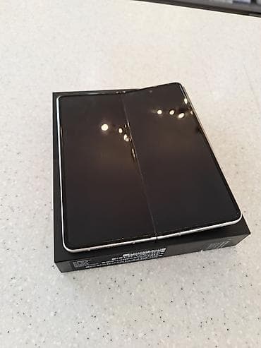 2106 dinama: Samsung Galaxy Z Fold 3, 256 GB, rəng - Gümüşü, Simsiz şarj — 2