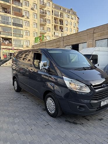 ford focus rs: SATILIR Ford Transit Custom mikroavtobus İl-2012 195min km 2.2 dizel — 2
