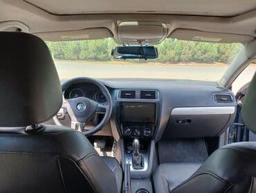 фольксваген поло комплектации и цены: Volkswagen sedan – gri rəng, 99-XL-619 dövlət nömrə nişanı. Şəhər və — 1